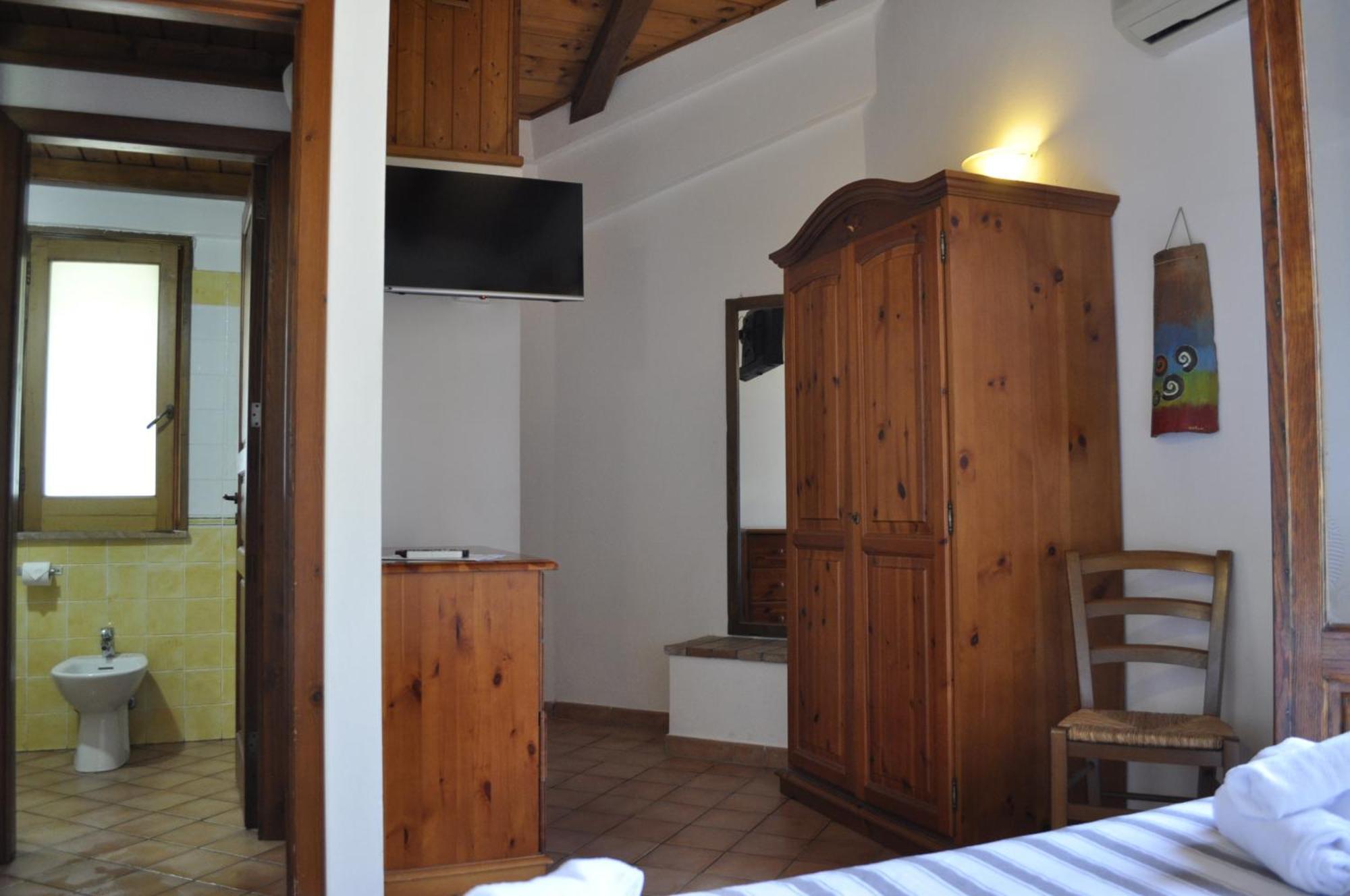 Borgo San Francesco Hotel Gioiosa Marea Cameră foto